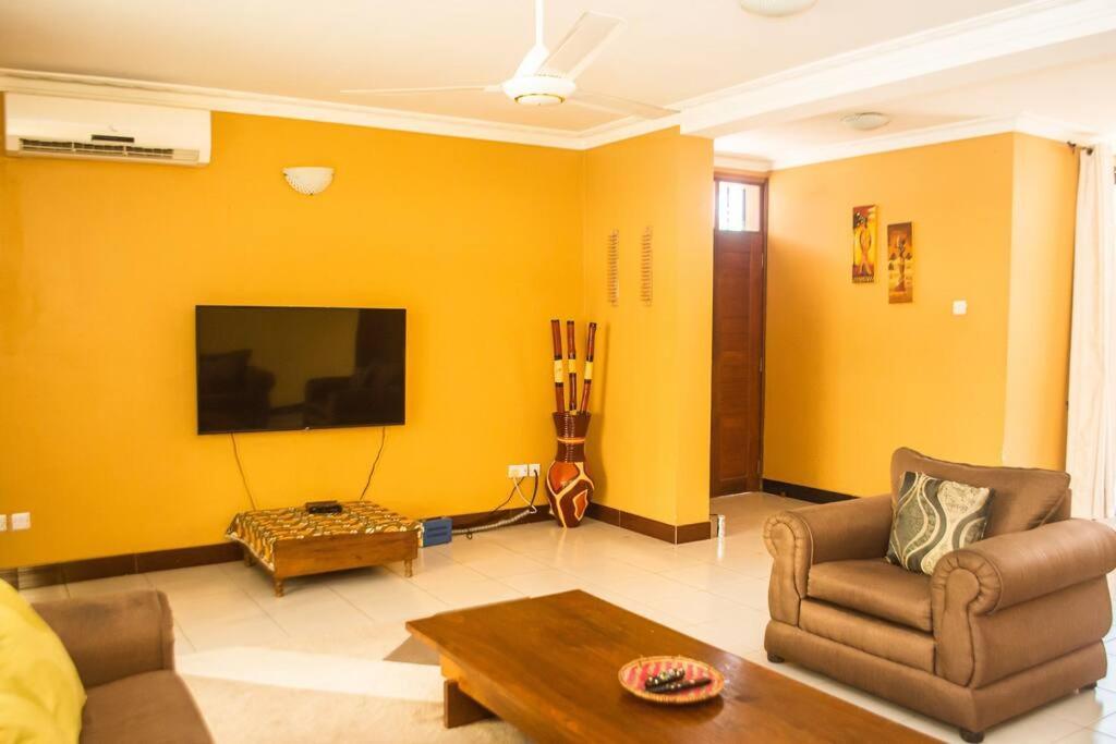 Len Apartments Dar es Salaam Exteriör bild