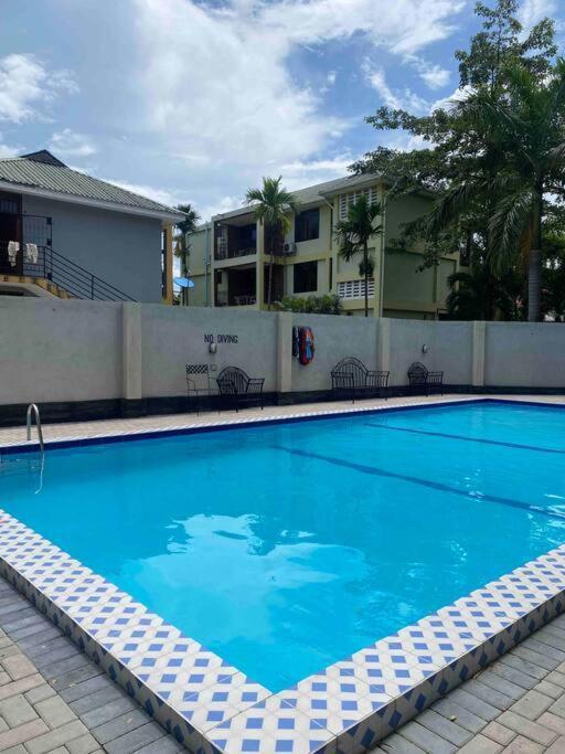 Len Apartments Dar es Salaam Exteriör bild