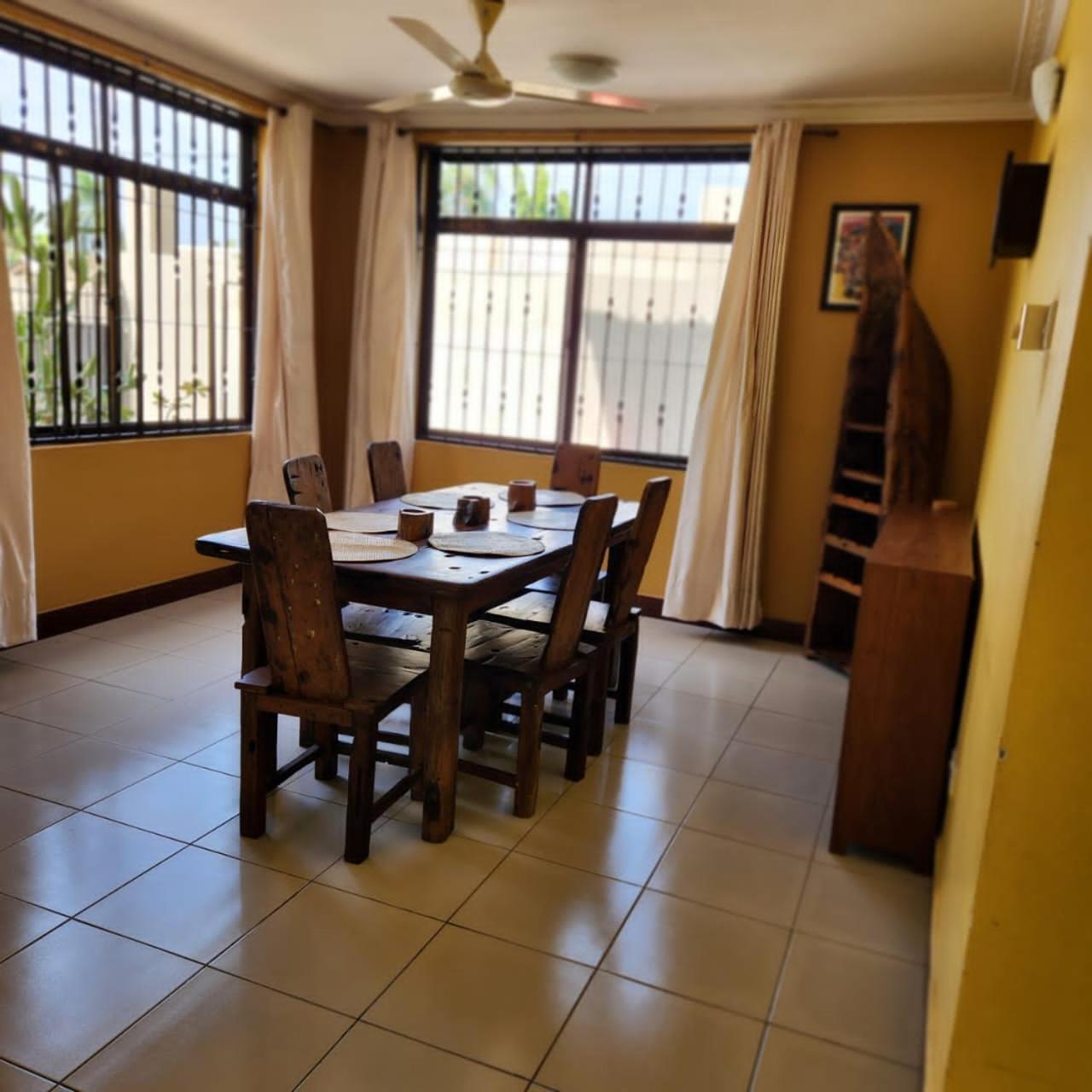 Len Apartments Dar es Salaam Exteriör bild