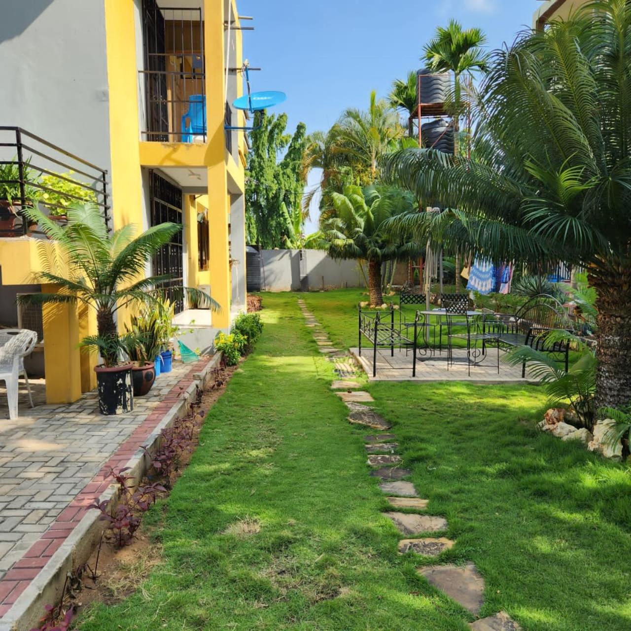 Len Apartments Dar es Salaam Exteriör bild